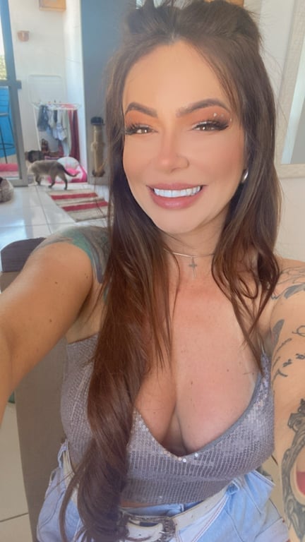 Helena Massoterapeuta Sensual e Relaxante Massagem sensual
