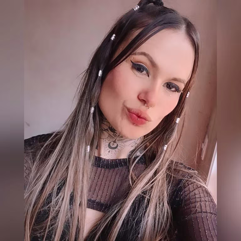 Leela Terapeuta Tântrica e holística. Massagem tântrica