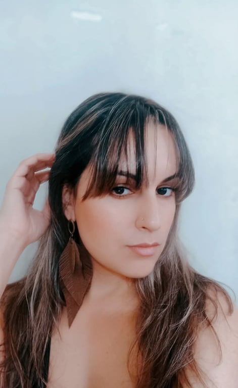 Lunna Castelli Massagem Tântrica Diadema