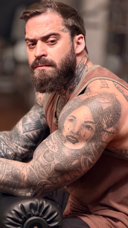 Terapeuta Ragnar Massagem