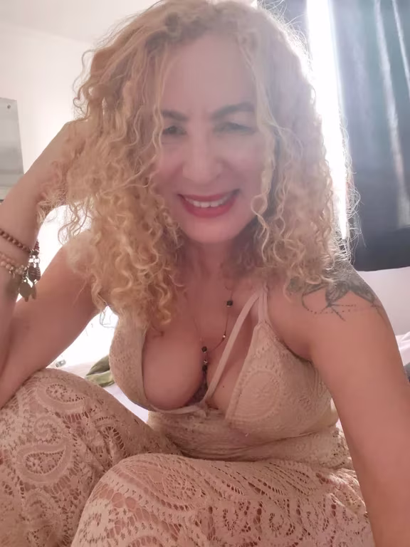Massagem relaxante, sensuais e depilações Massagem