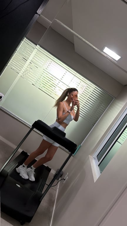 Priscila Mel Massagem