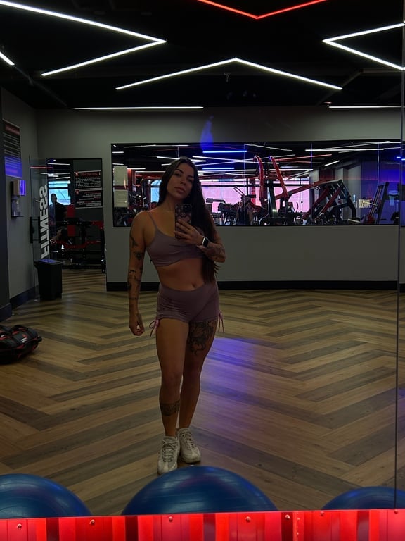Massoterapeuta Amanda. A melhor NURU da cidade. Massagem nuru