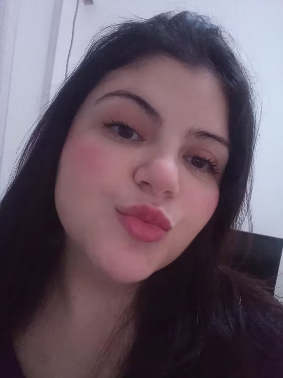 Branquinha linda das mãos de fada!vem sentir o toque das minhas mãos! Massagem