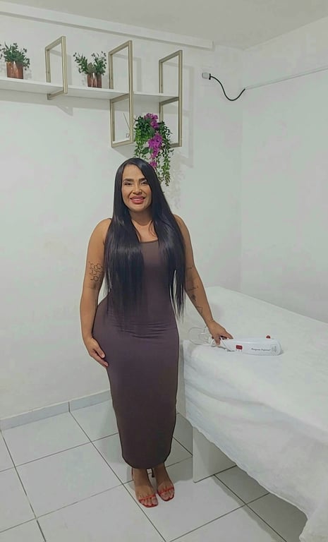 Massoterapeuta Vanessa (vivência, tântrica e nuru)