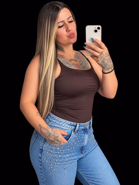 Jully Becker – Massagem Nuru e Tântrica em Porto Alegre Massagem