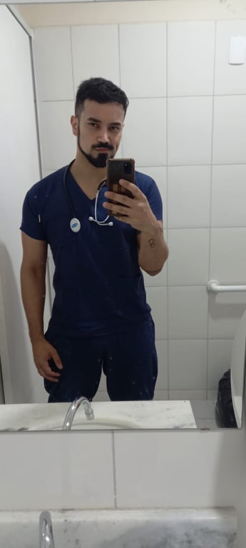 Igor Castro Universitario Massagista para Homens 