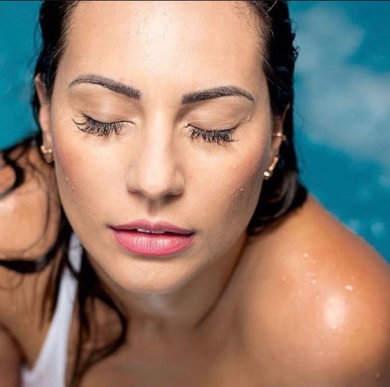 BELLA • A EXPERIÊNCIA PREMIUM Massagista em BELLA • A EXPERIÊNCIA PREMIUM Massagista em