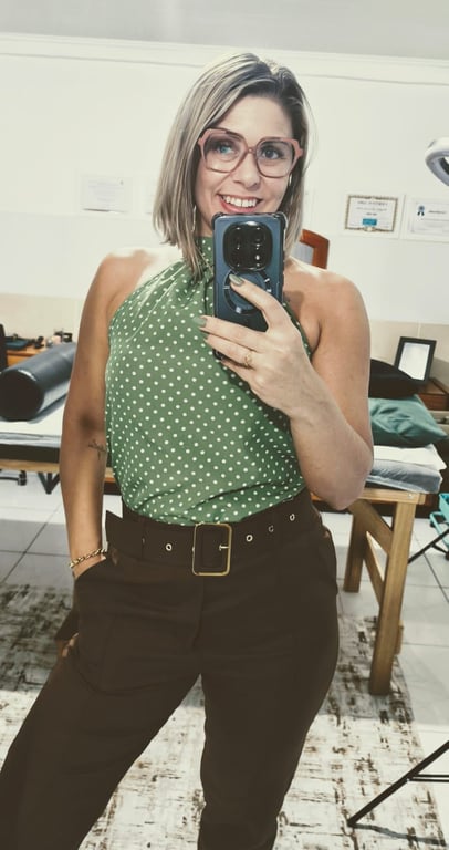 Geovana Massoterapeuta e Terapeuta! Saiba Mais SOBRE!