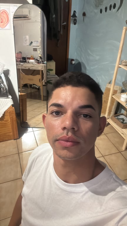 Hétero ativo!… “Elegância, presença e discrição — a companhia que você