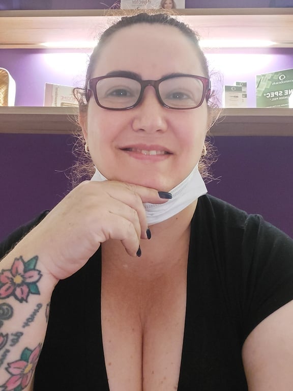 Vilma Massoterapeuta ( 50 anos ) Massagem Vilma Massoterapeuta ( 50 anos ) Massagem