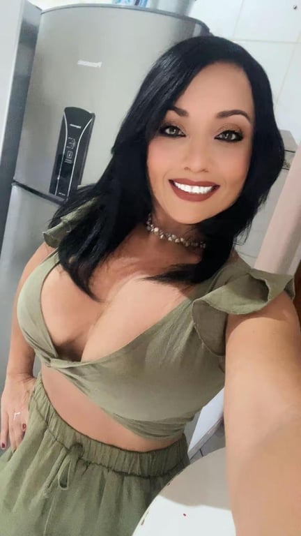 Júlia Mineirinha, massoterapeuta sensual! Nuru, prostática, 4hands Massagem nuru
