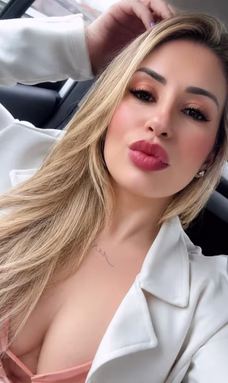Carla, massagem nuru, tailandesa, podolatria, prostática,sensitive
