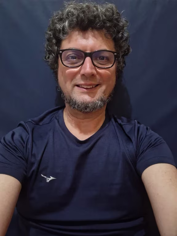 IVAN PREM AMAN MASSAGEM PARA MULHERES E HOMENS (CISGÊNERO E TRANS) Massagem