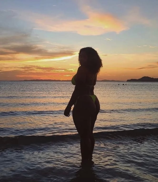 Kiss Santana Massoterapeuta Tântrica e sensual 