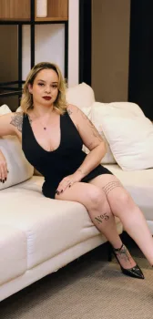 Scarlett massoterapeuta.O encontro entre classe e desejo!