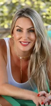 Terapeuta Alexia - Massagem Tântrica com certificado