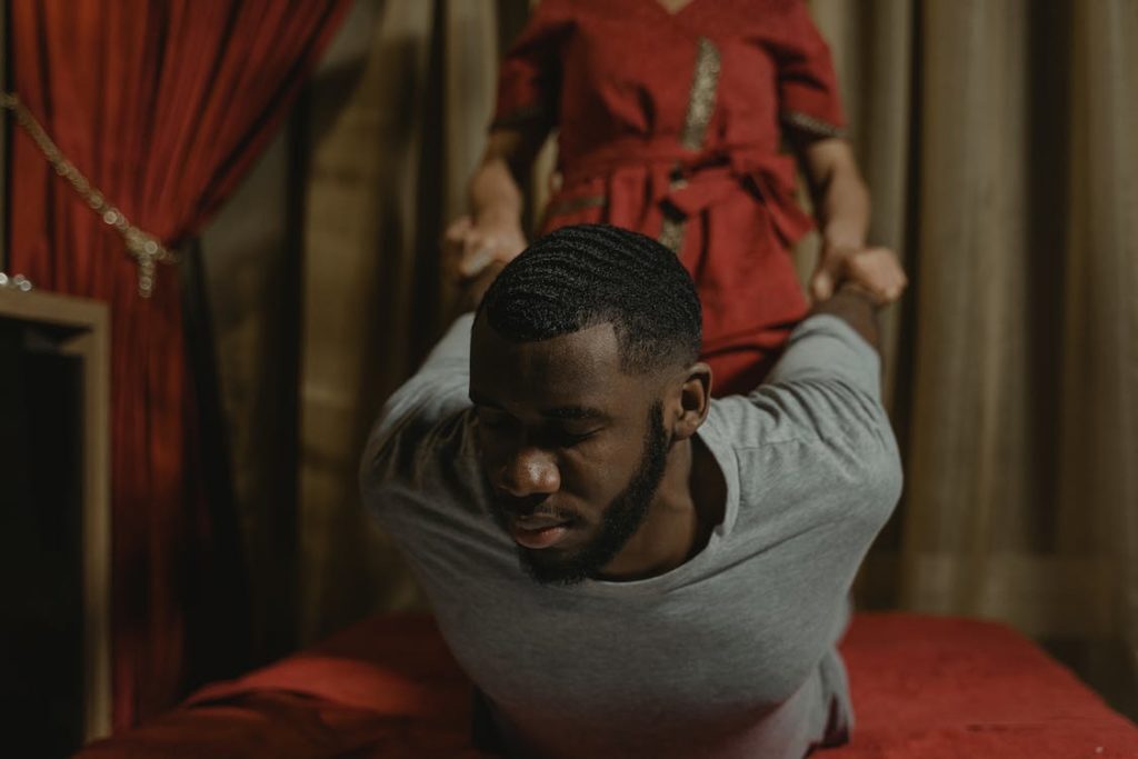 As massagens têm efeitos muito benéficos na saúde física, mental e emocional. E também são um ótimo plano sozinho, com amigos ou em casal. Aqui você encontra os melhores lugares para fazer uma massagem no Brasil