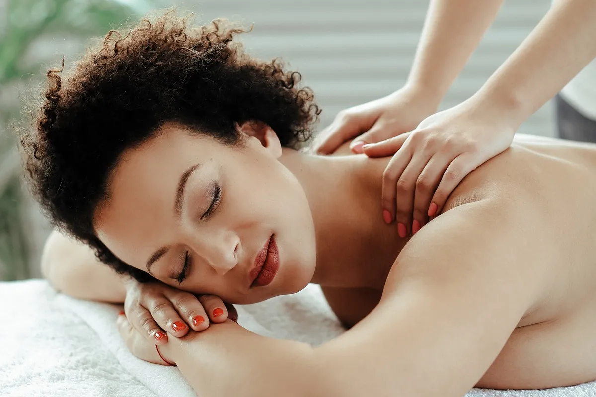 O que é a massagem yoni?